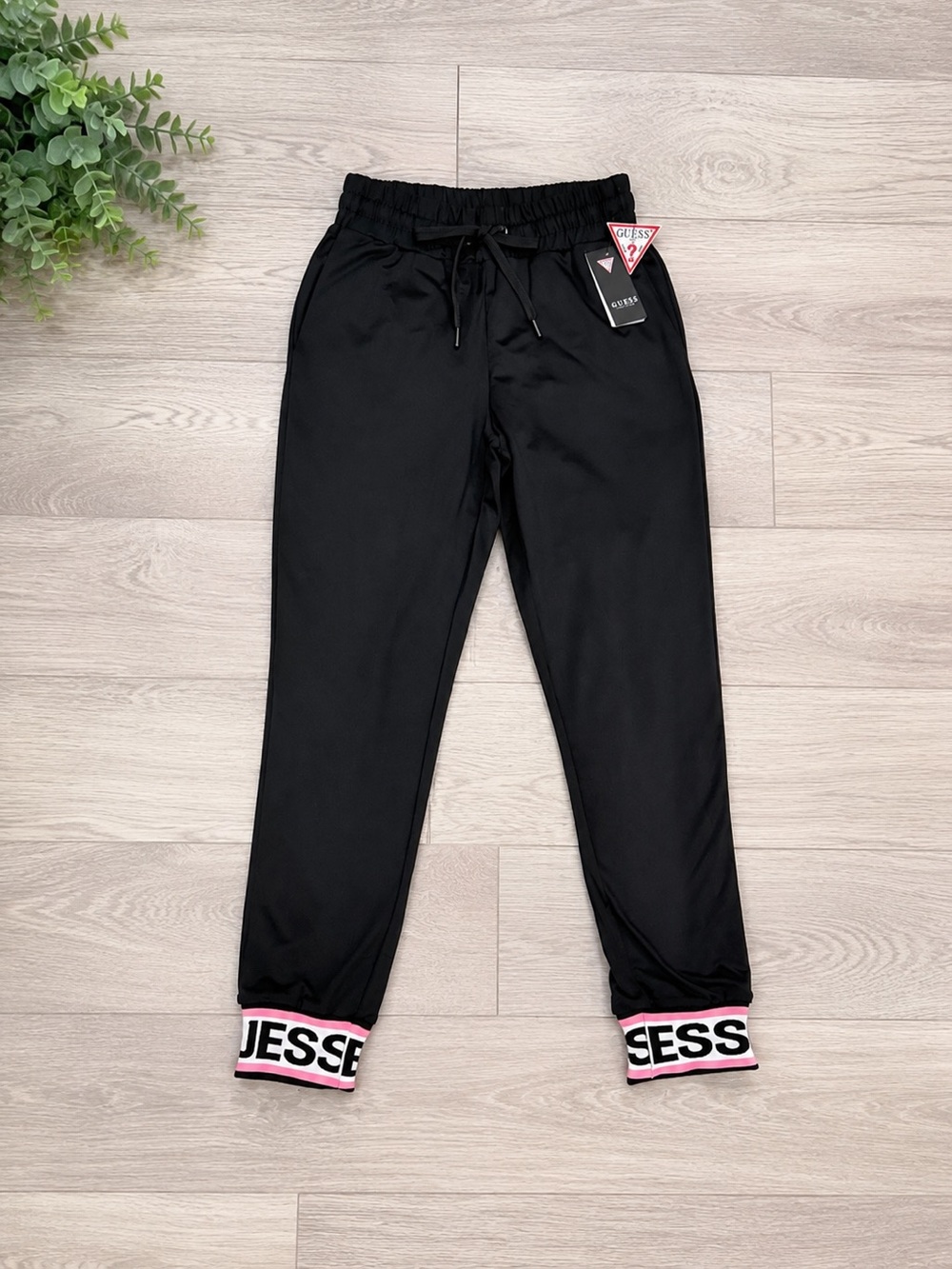GUESS High Rise Relaxed Nina Sweatpants Black Logo Joggers NWT Size XS